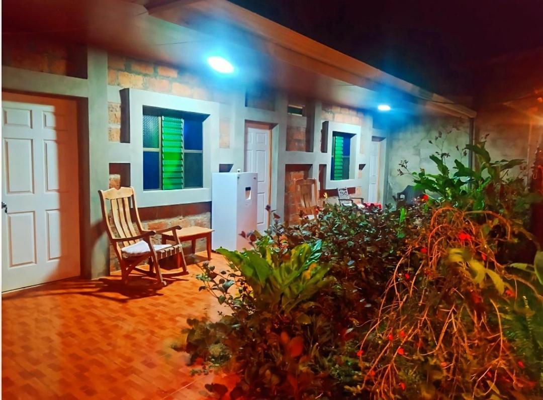 Rustic House Hostel Moyogalpa Ngoại thất bức ảnh