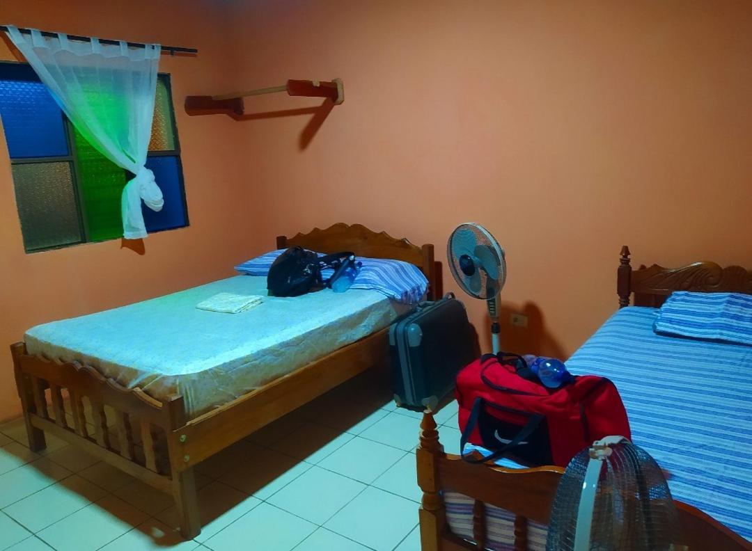 Rustic House Hostel Moyogalpa Ngoại thất bức ảnh