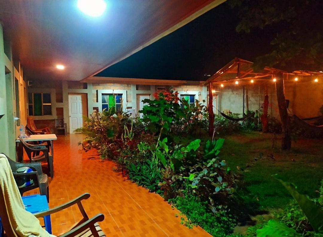 Rustic House Hostel Moyogalpa Ngoại thất bức ảnh